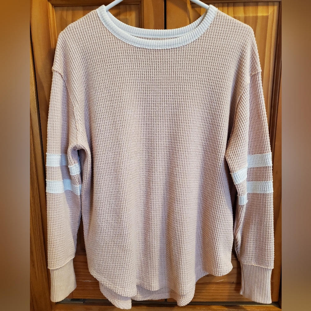 🌻 3/$20 Deal! SO Pink and White Waffle Knit Sweatshirt